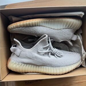 adidas gazelle silver green womens adidas Yeezy Boost 350 V2 Sesame Pre-Owned main image 0